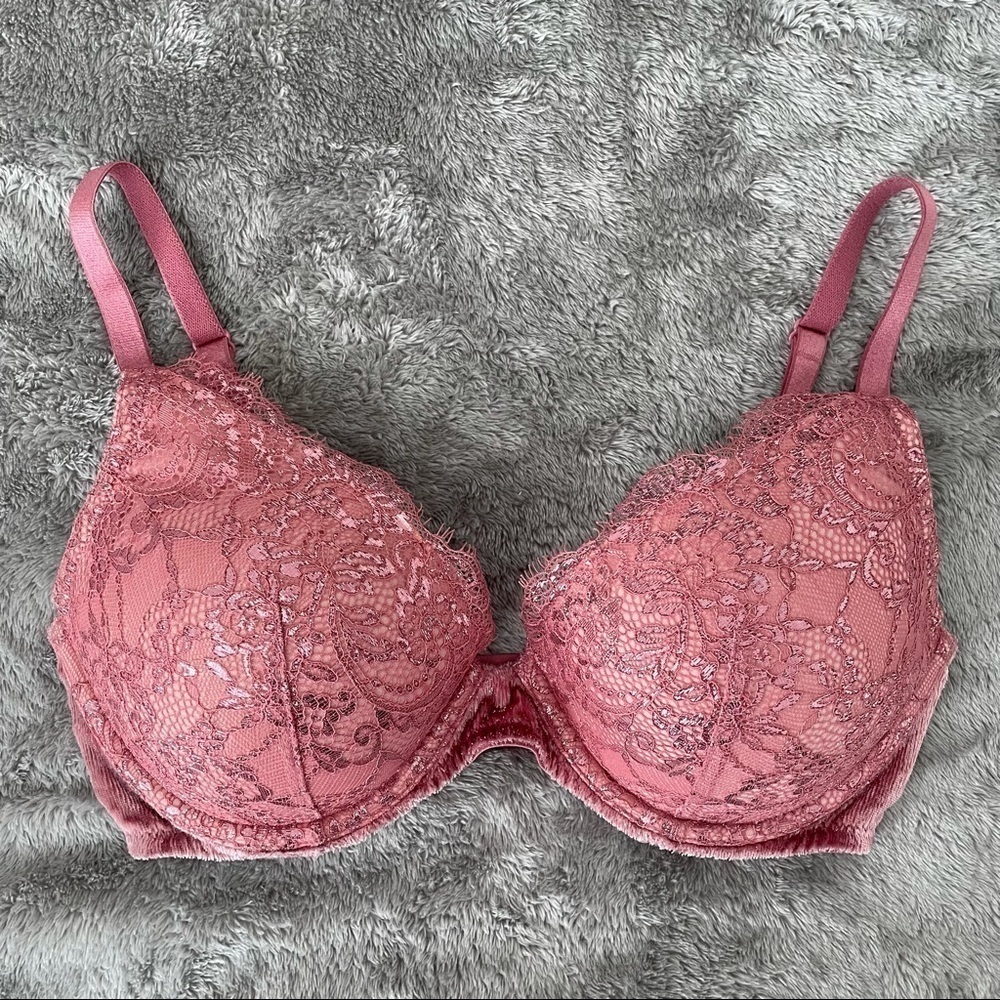 ictoria's Secret Very Sexy Pink Lace Lined Bra 32DD Shimmer Push Up Velvet